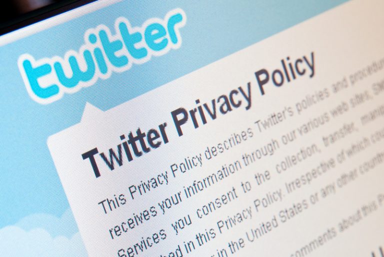 Privacy. Twitter ci controlla: ora è realtà