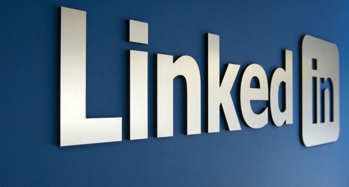 LinkedIn. Come bloccare un contatto e navigare anonimi