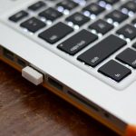 670px-Connect-a-Wireless-Mouse-Step-2