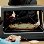 Holus. Cos’è e come funziona la piramide che crea ologrammi