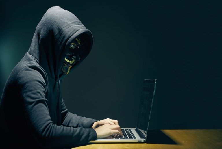 Attacchi hacker in azienda. L’anello debole sono i dipendenti