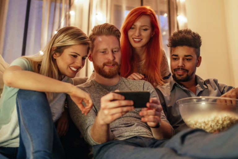 Come guardare Netflix con i tuoi amici online