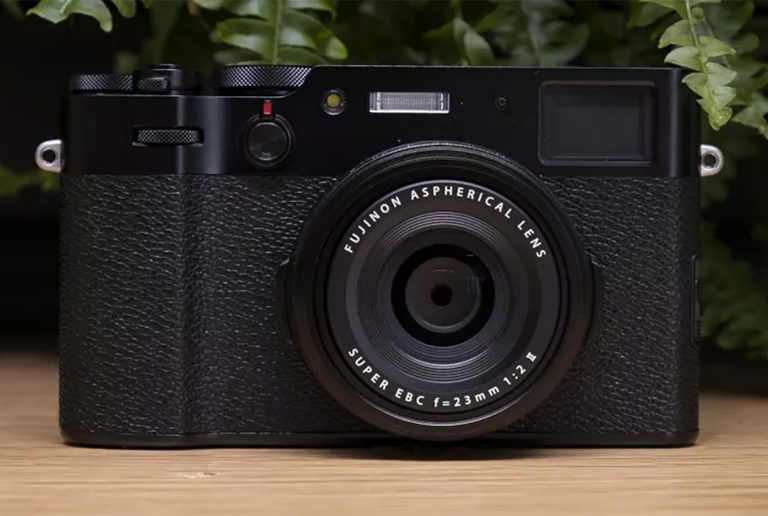 Fujifilm X100V. La compatta migliora ancora