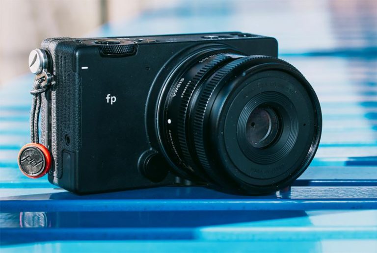 Sigma Fp recensione