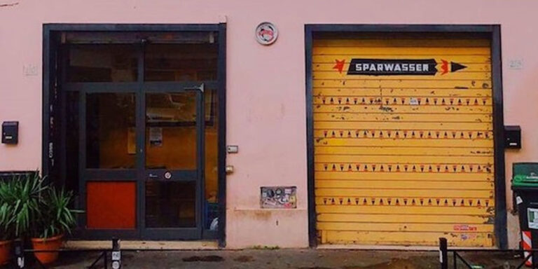 Roma. Comune rimuove striscione pro palestina