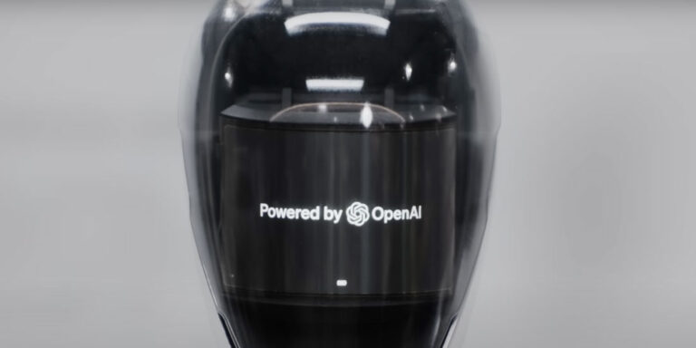 Figure 01 è un robot che può parlare e muoversi come un essere umano