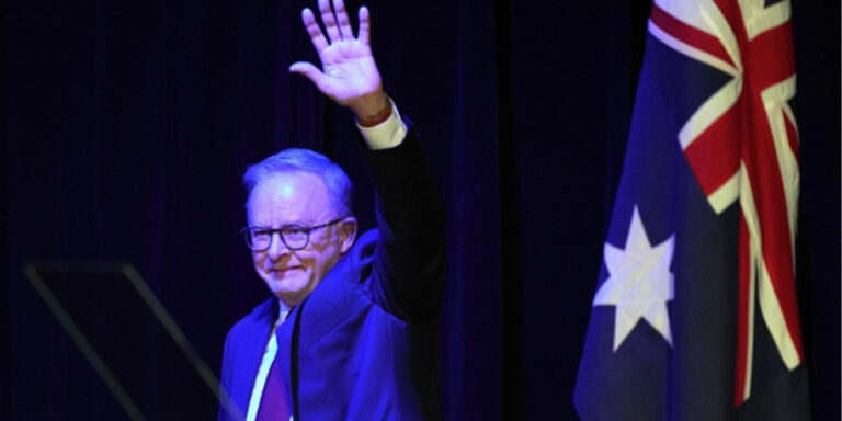 Australia: Albanese scrive la storia