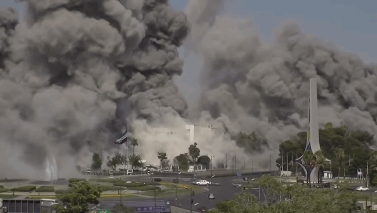 Siria nel caos: Israele bombarda il Palazzo Presidenziale