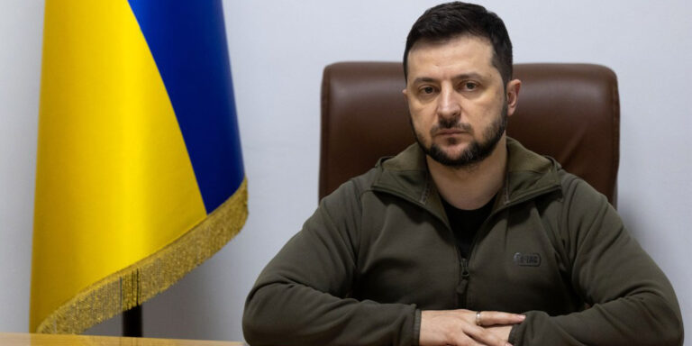 Ucraina in piazza: Zelenskyy costretto a ritirare la legge sugli enti anti-corruzione