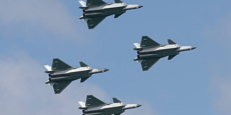 J-20 al centro dell’open-day dell’aeronautica cinese