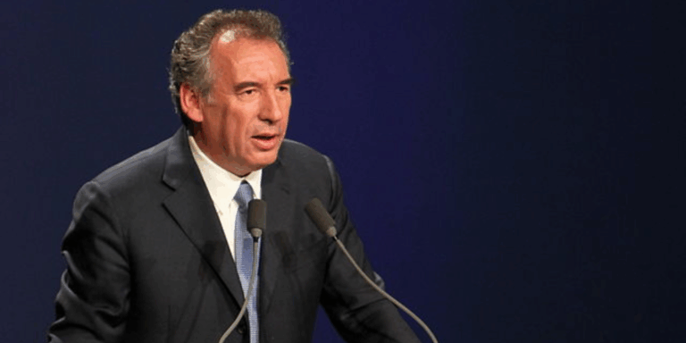 Crisi al vertice: Bayrou rischia la sfiducia e la Francia si prepara a una nuova stagione di instabilità