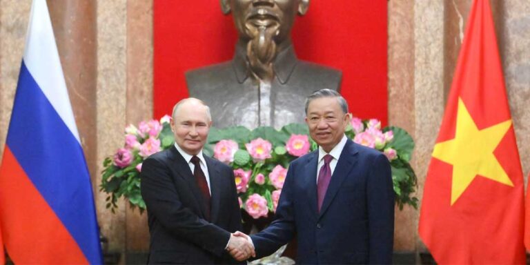 La Russia aggira le sanzioni occidentali. Il sistema con il Vietnam. Ecco come funziona