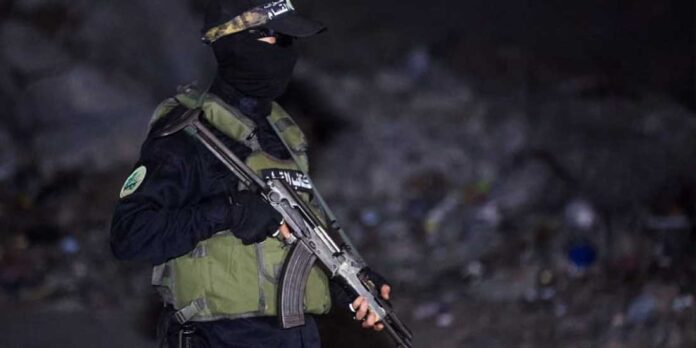 Hamas uccide in strada