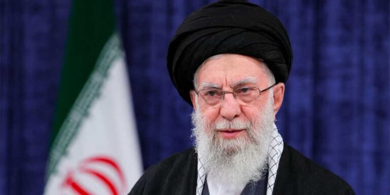 Iran contro se stesso: arrestati attivisti politici ed ex parlamentari