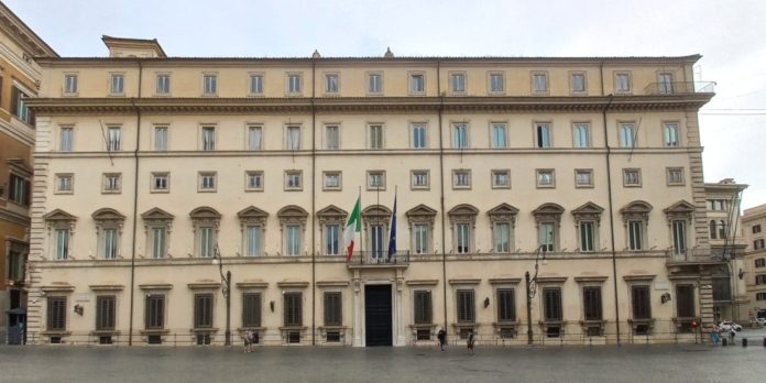 Facciata di Palazzo Chigi a Roma, sede della Presidenza del Consiglio dei ministri